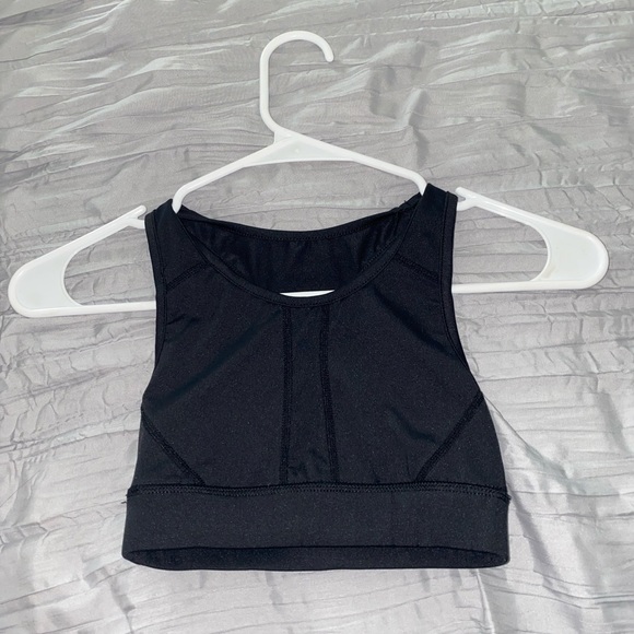 Racer Back Black Pretty Little Thing Sports Bra - Picture 4 of 5